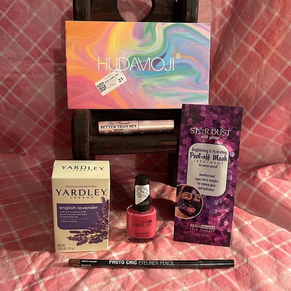 🎈SALE🎈🎀#31.MAKEUP GRAB BAG🎀